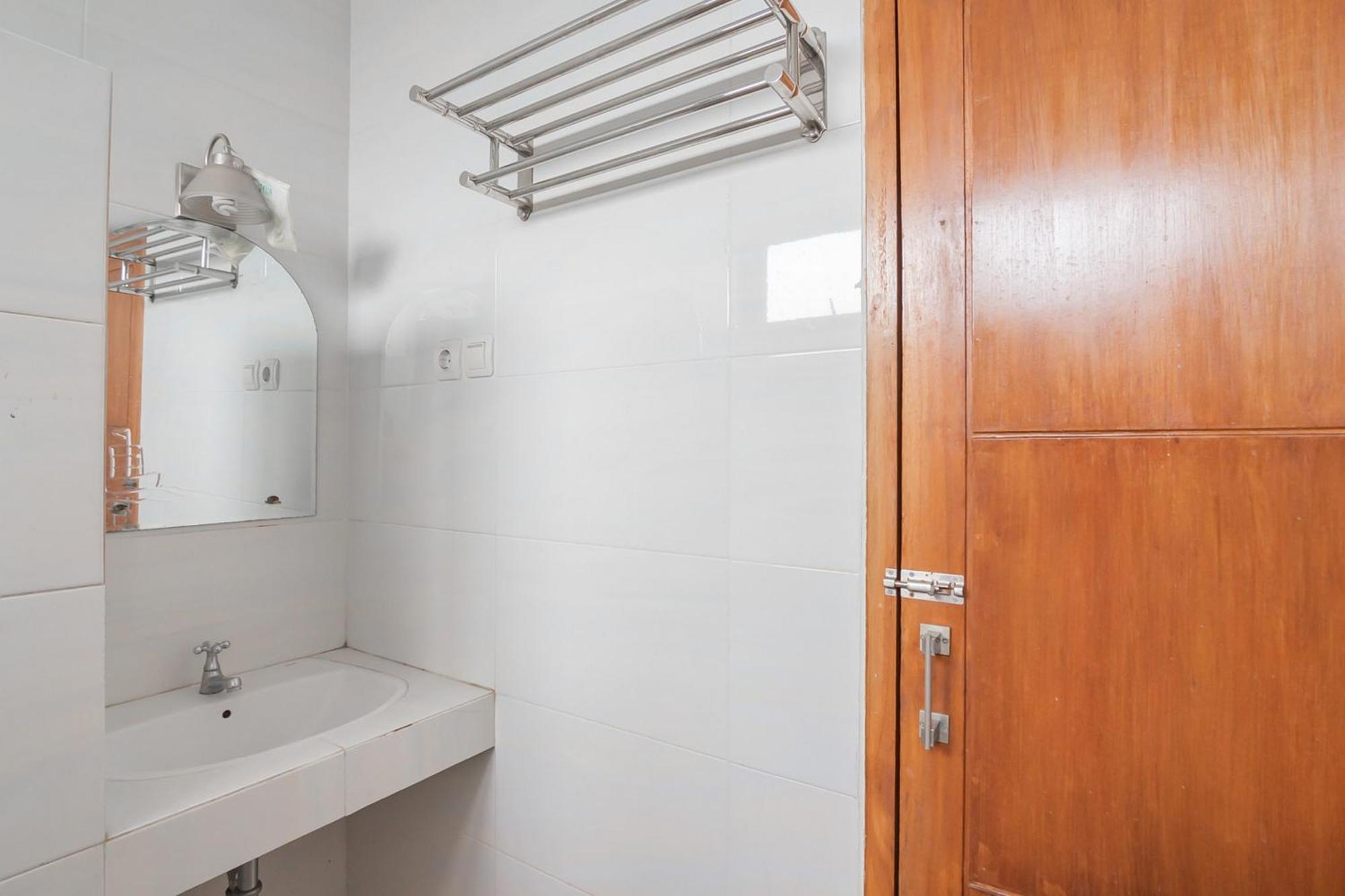 Reddoorz Near Sukabumi Station 2 Exterior foto